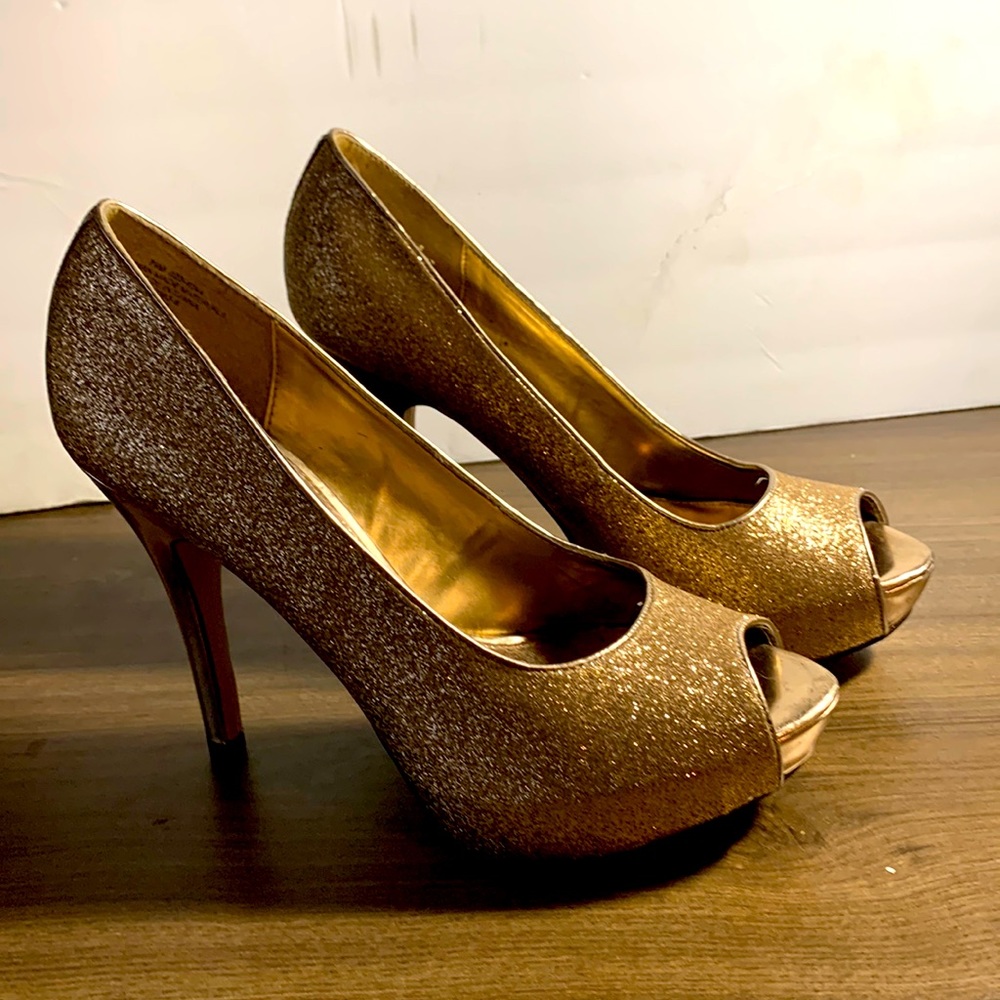 Jacqueline Ferrar ladies heels